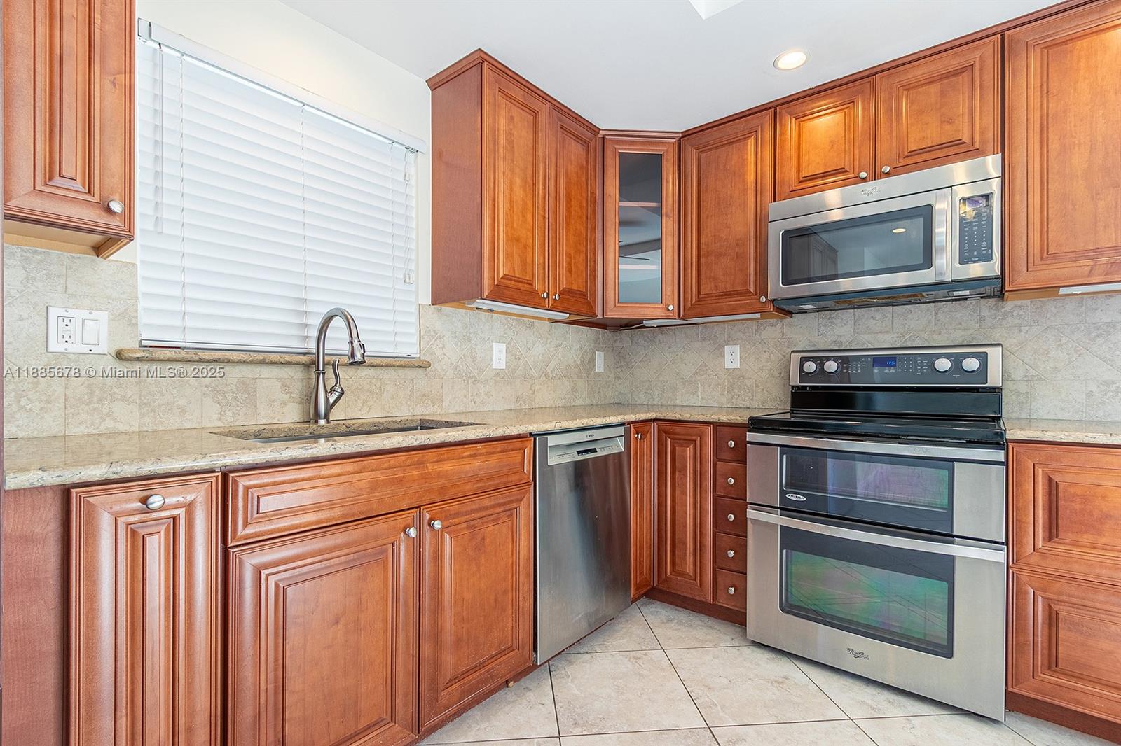 121 Golden Isles Dr # 1201