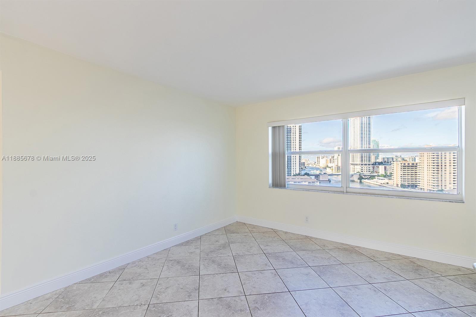 121 Golden Isles Dr # 1201