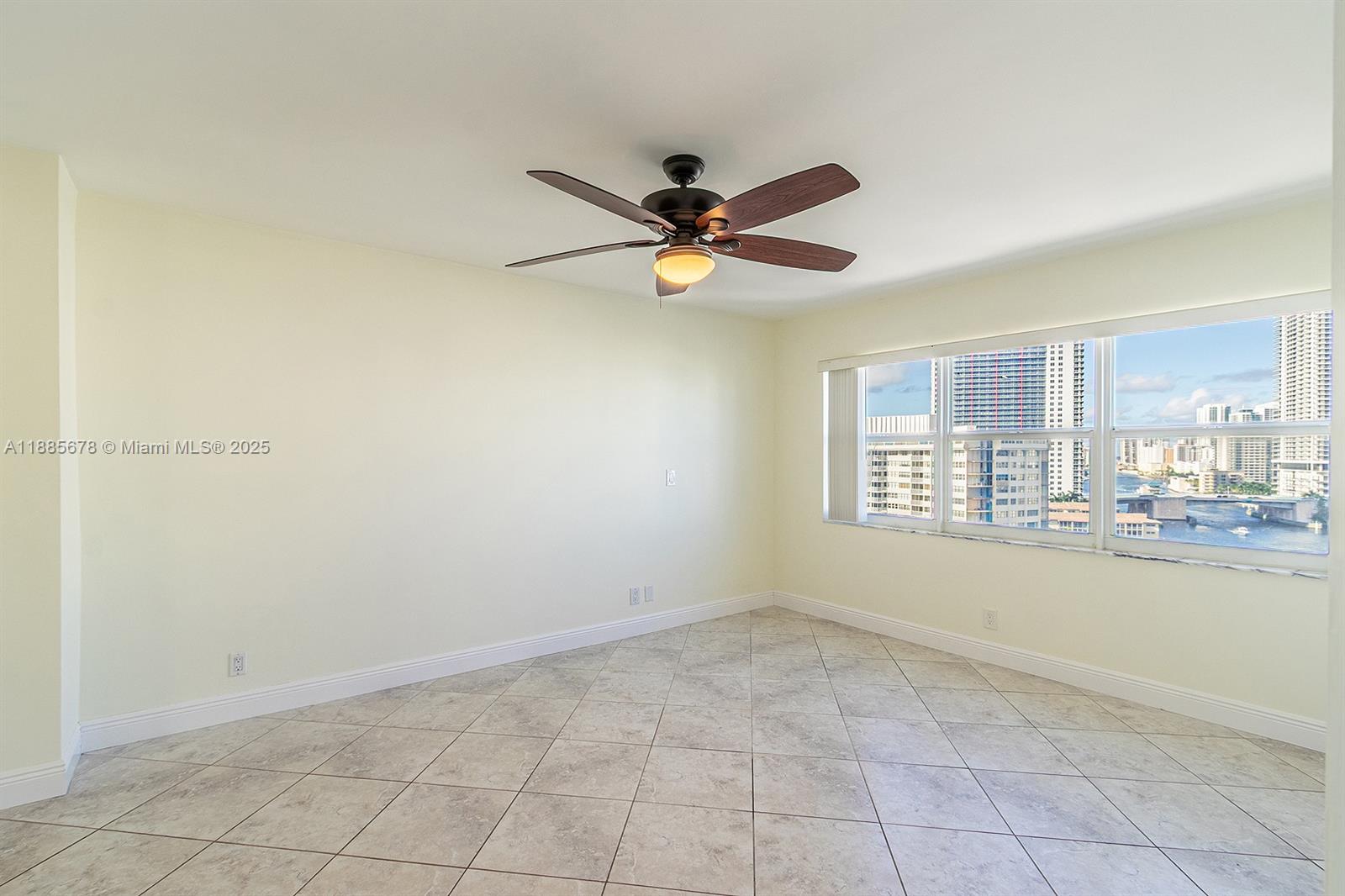 121 Golden Isles Dr # 1201