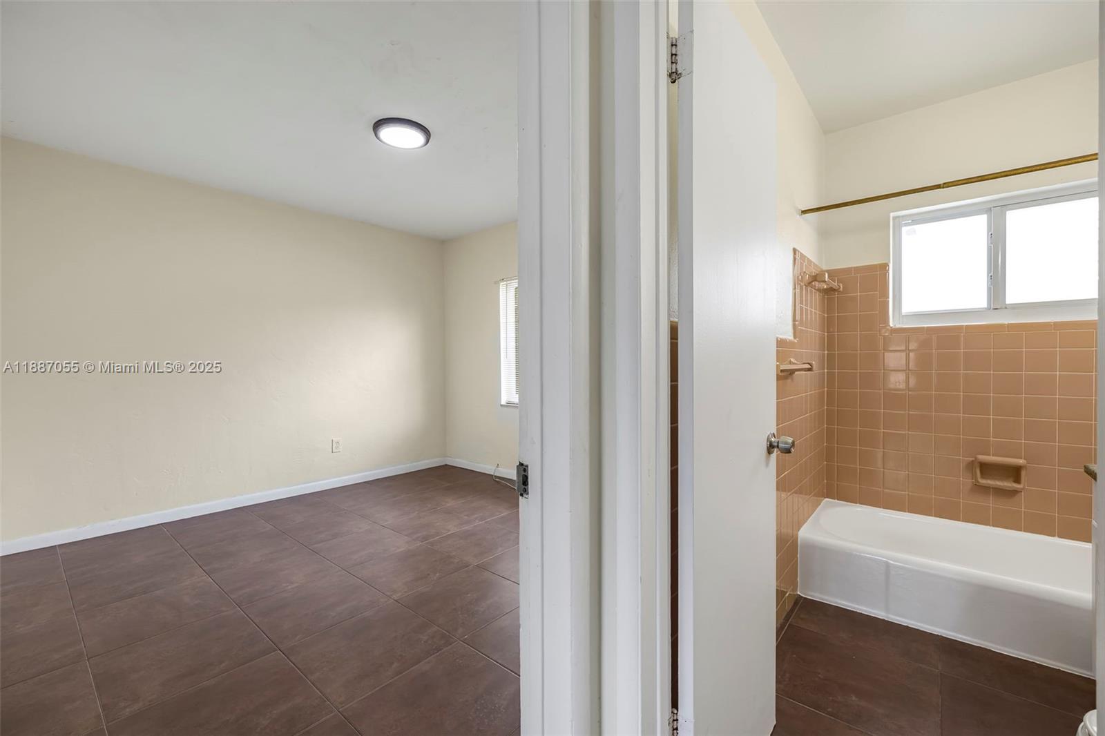 520 NE 82nd Ter # 9