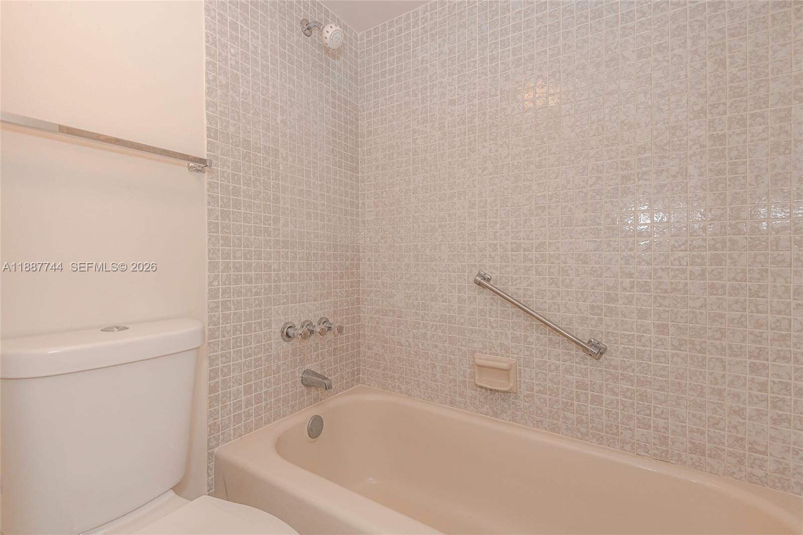 1100 Colony Point Cir # 208