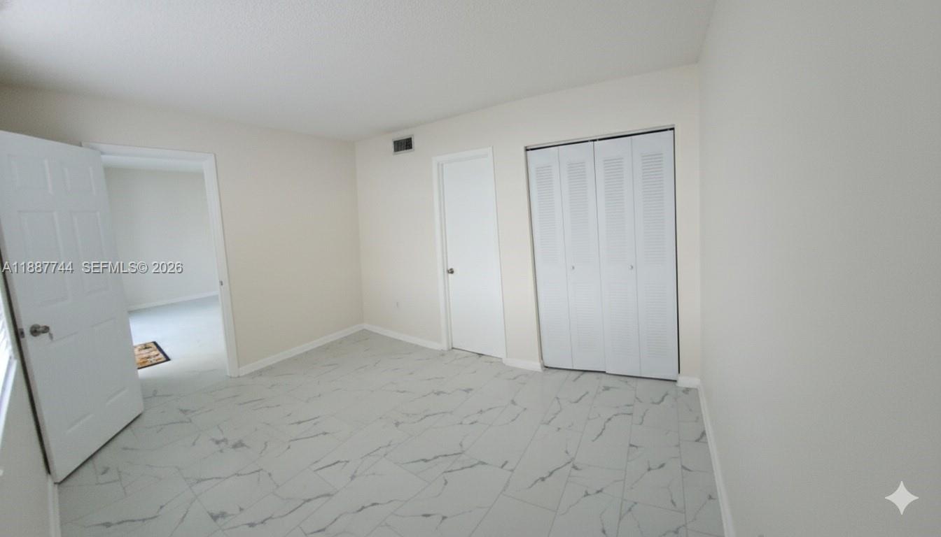1100 Colony Point Cir # 208