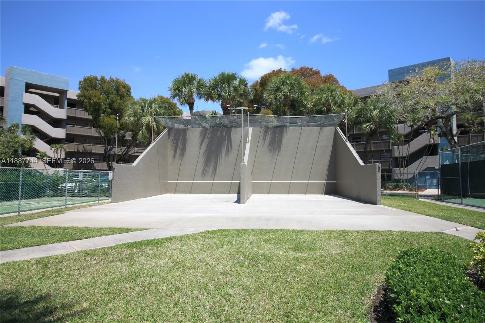 1100 Colony Point Cir # 208