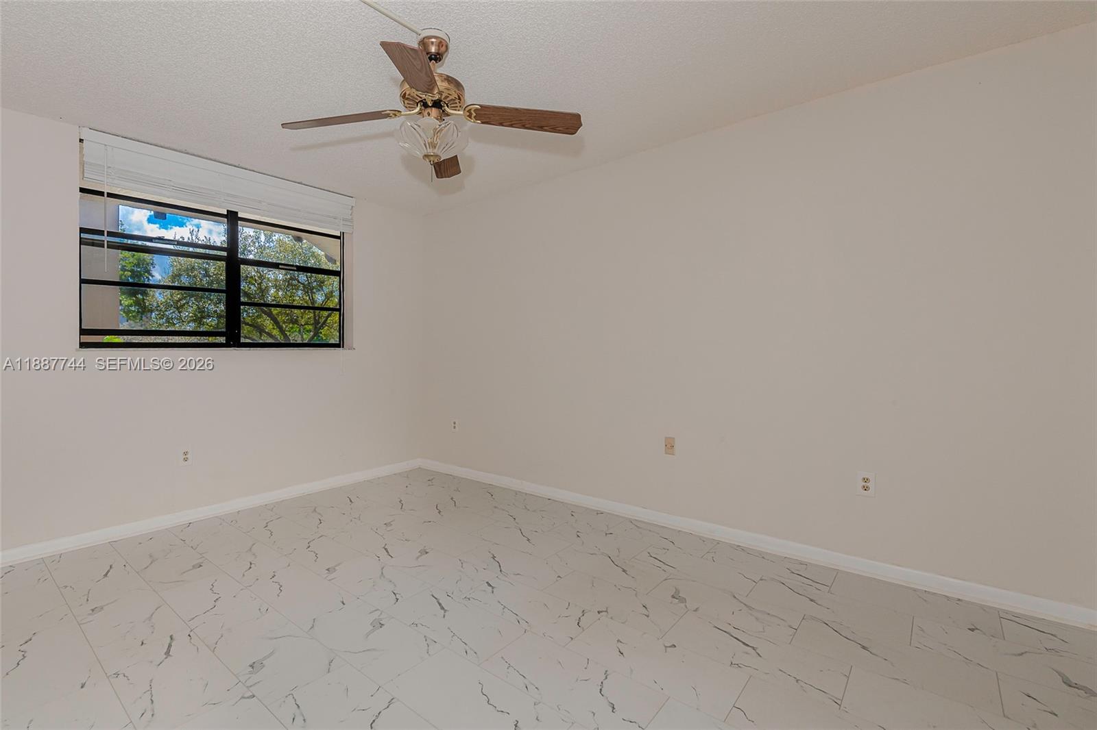 1100 Colony Point Cir # 208