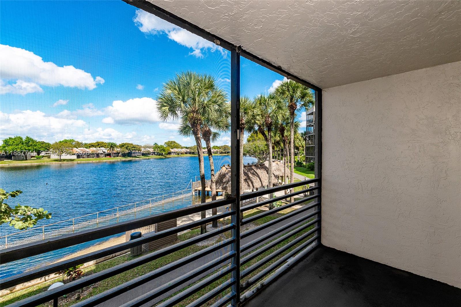 1100 Colony Point Cir # 208