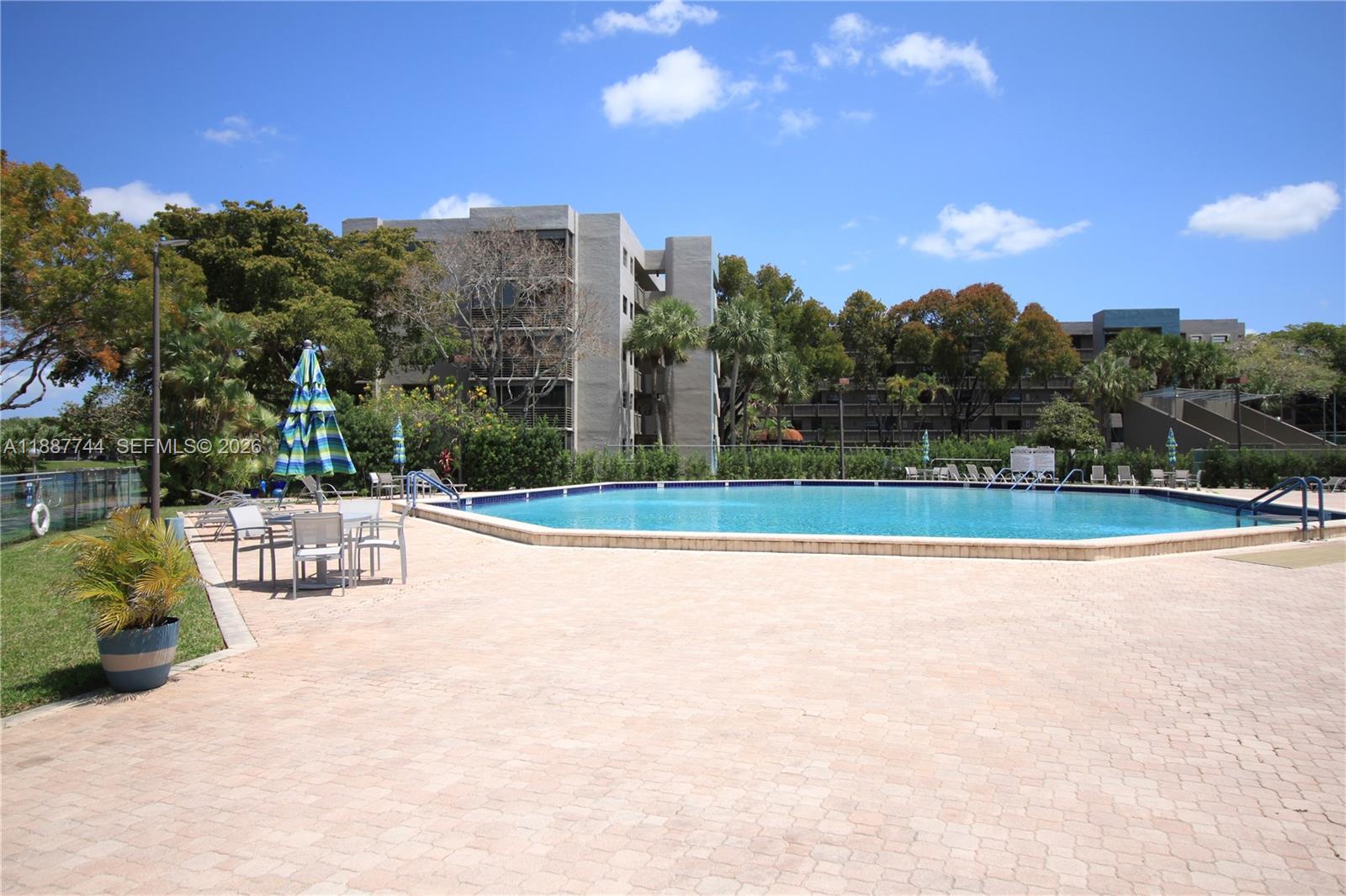 1100 Colony Point Cir # 208