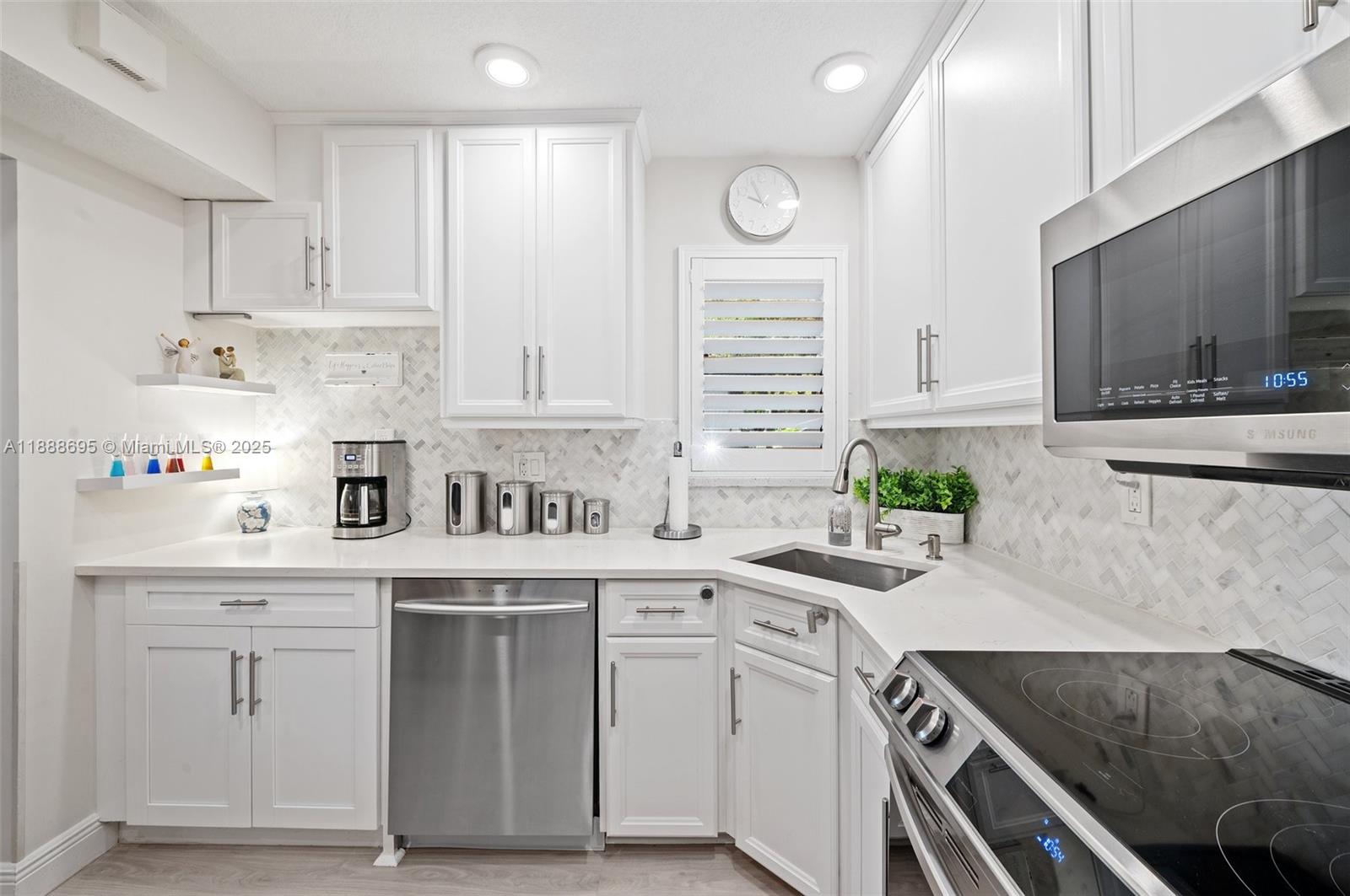 4075 N Carambola Cir N # 2935