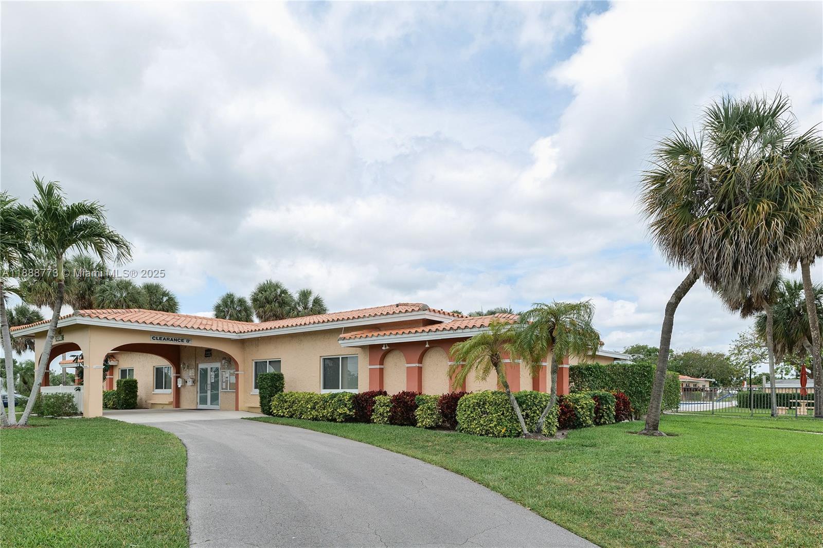 4908 NW 43rd Ave