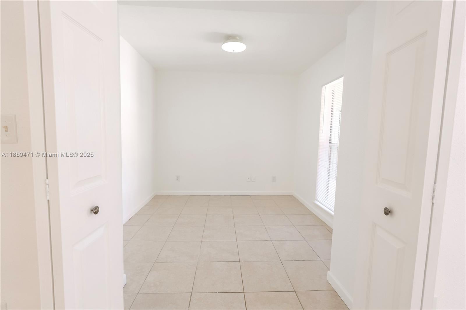 833 Riverside Dr # 837