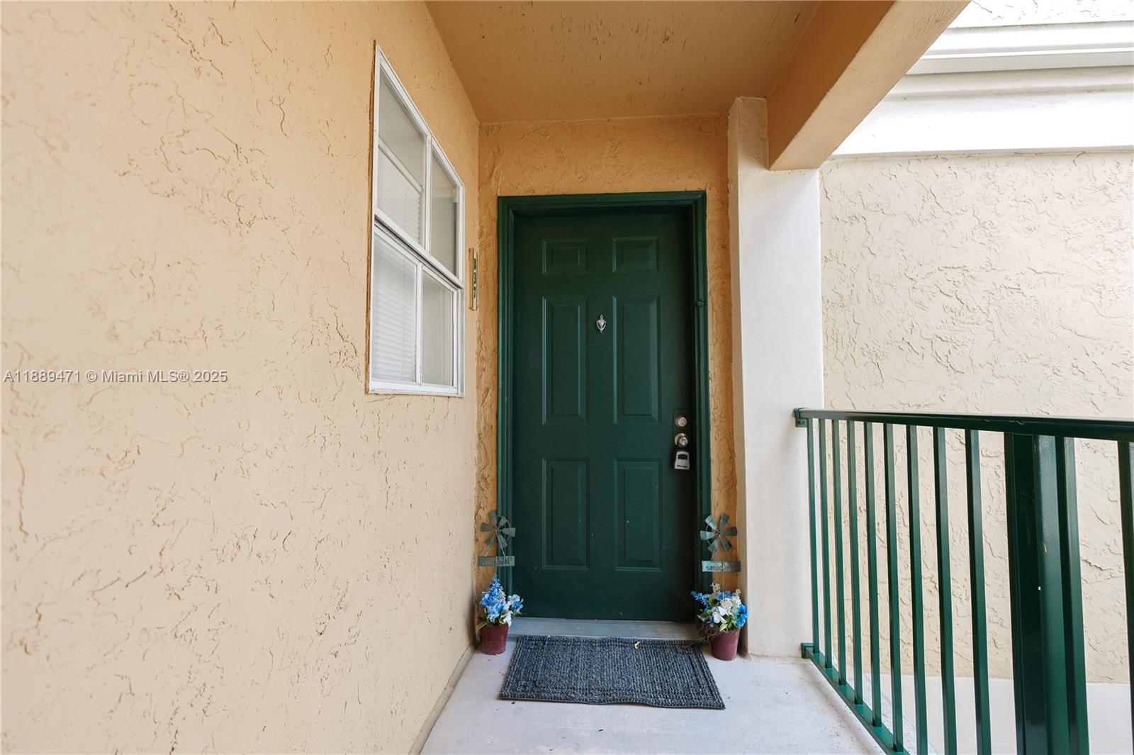 833 Riverside Dr # 837