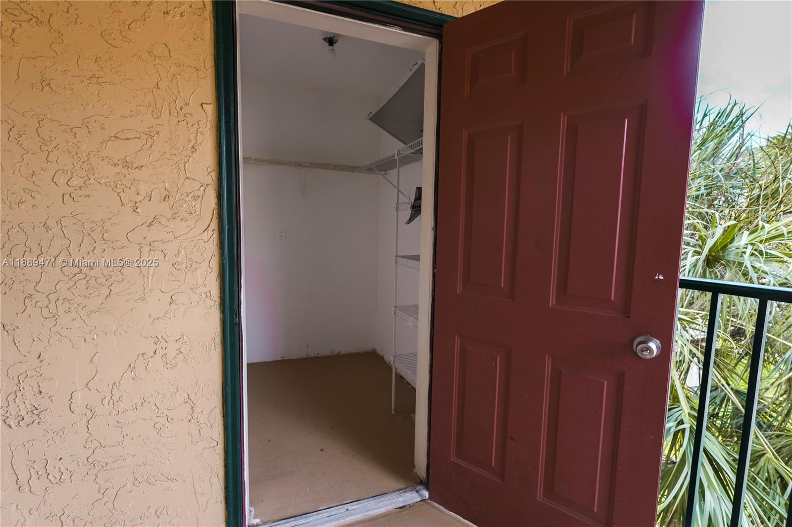 833 Riverside Dr # 837