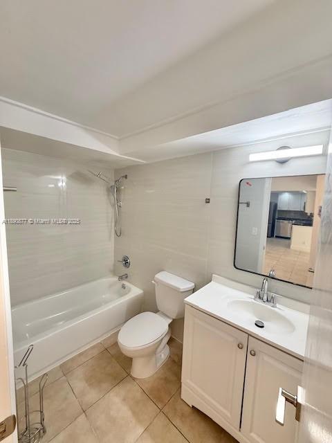 470 NW 20th St # 211