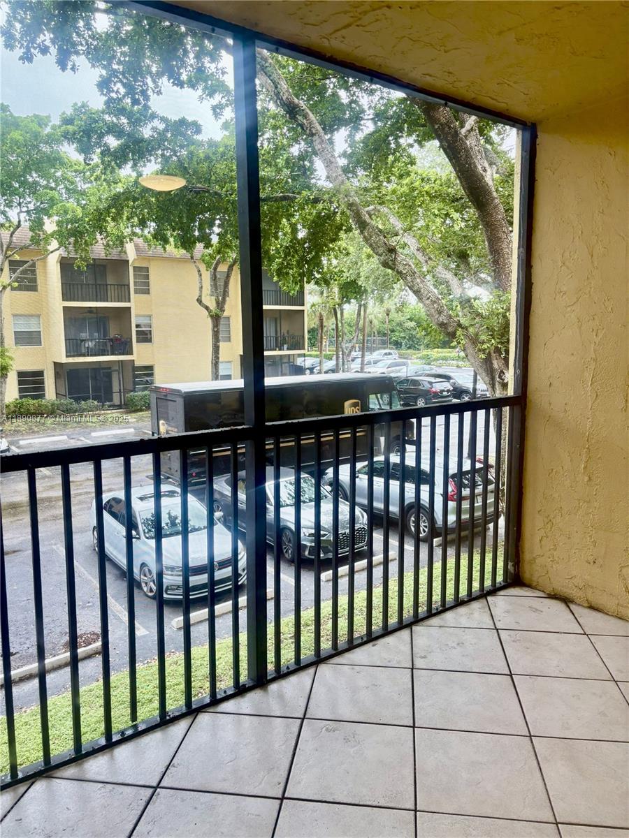 470 NW 20th St # 211