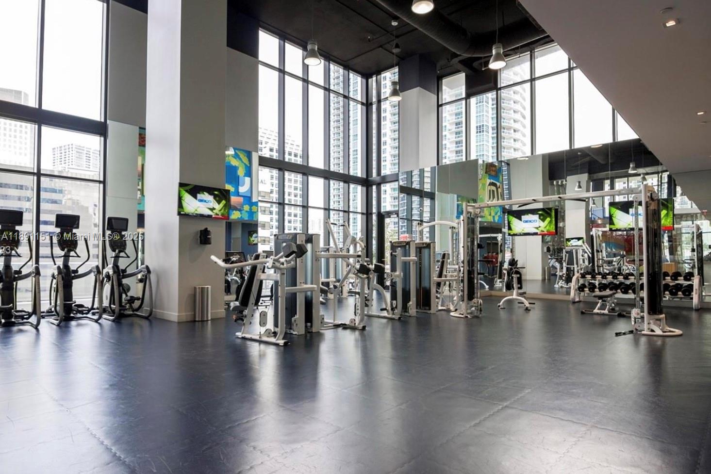 1010 Brickell Ave # 4205