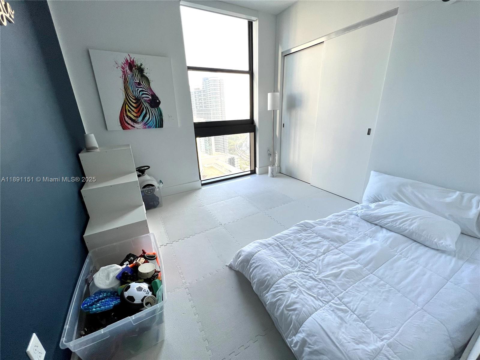 1010 Brickell Ave # 4205