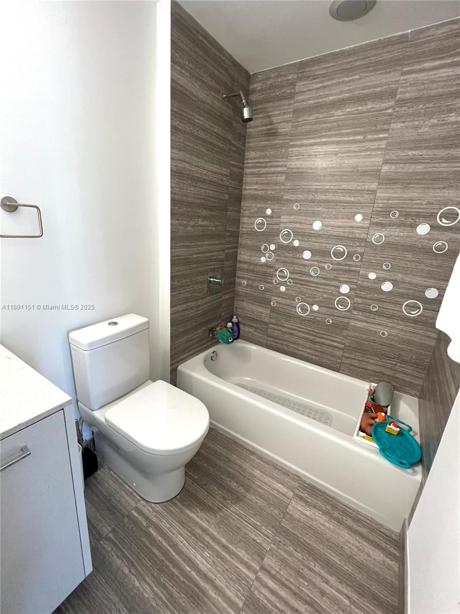 1010 Brickell Ave # 4205