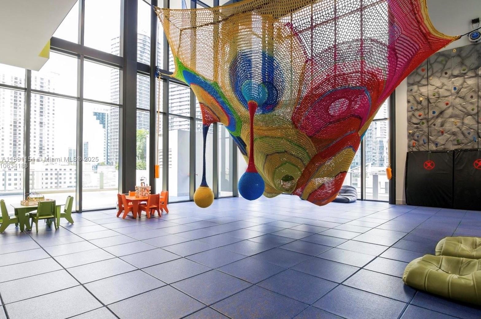 1010 Brickell Ave # 4205