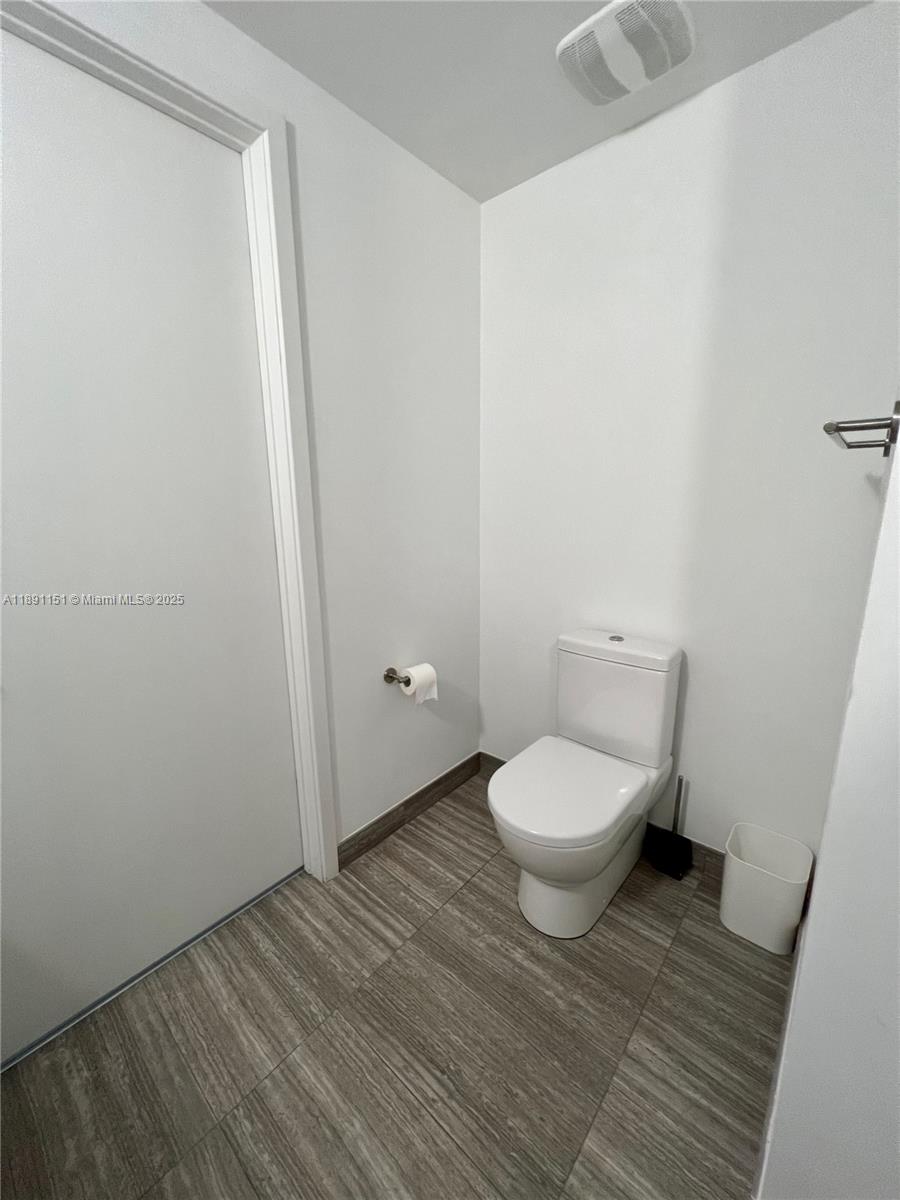 1010 Brickell Ave # 4205