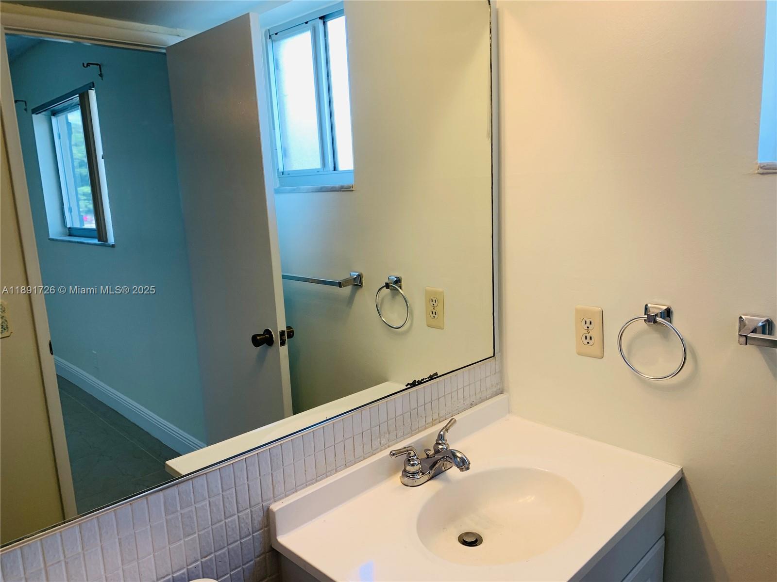 251 S Cypress Rd # 125