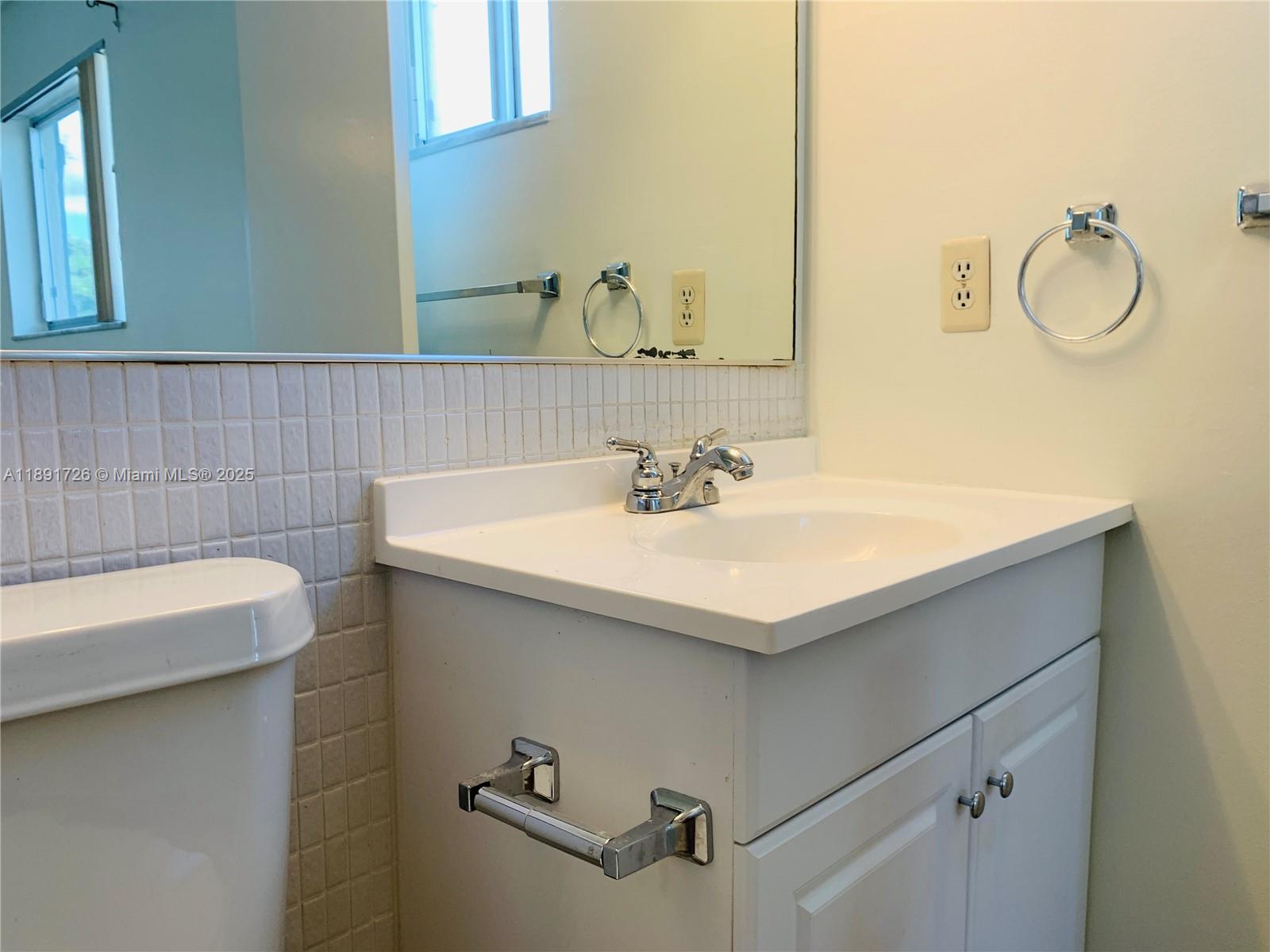 251 S Cypress Rd # 125