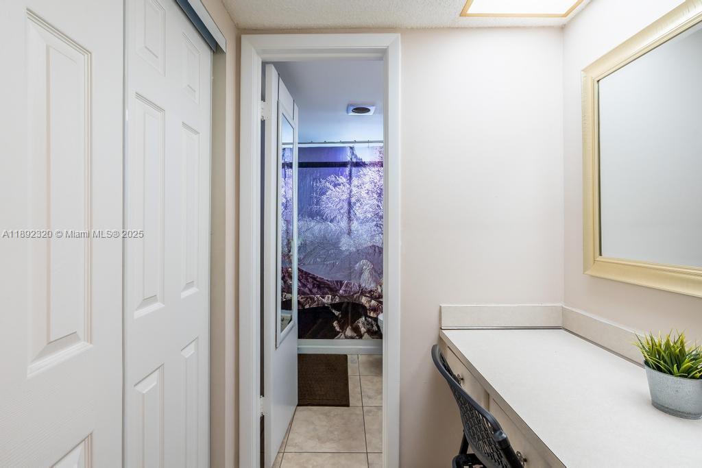 351 Cambridge Rd # 208