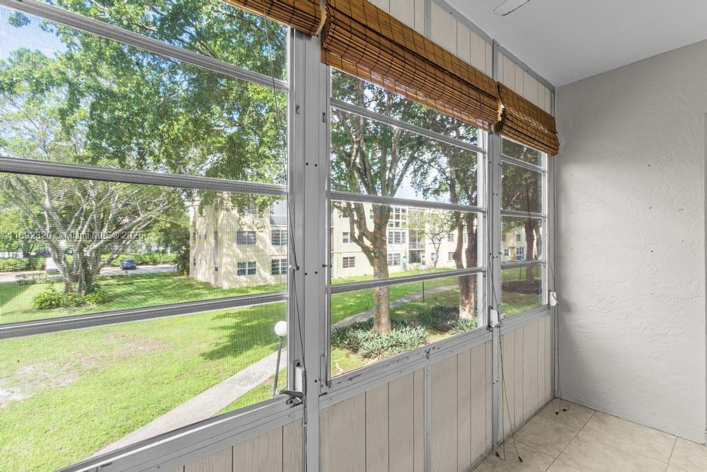 351 Cambridge Rd # 208