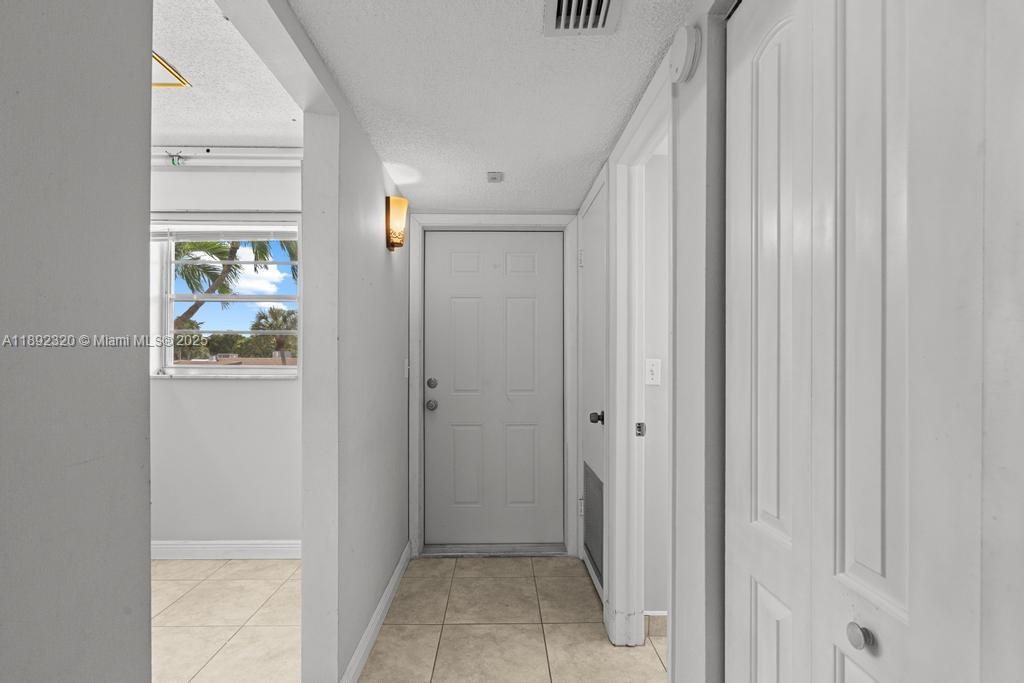 351 Cambridge Rd # 208