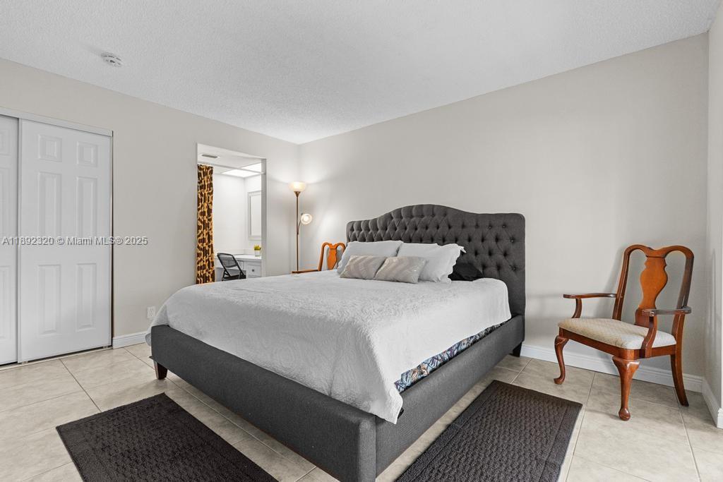 351 Cambridge Rd # 208