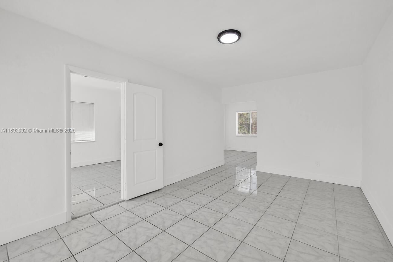 550 NE 82nd Ter # 8
