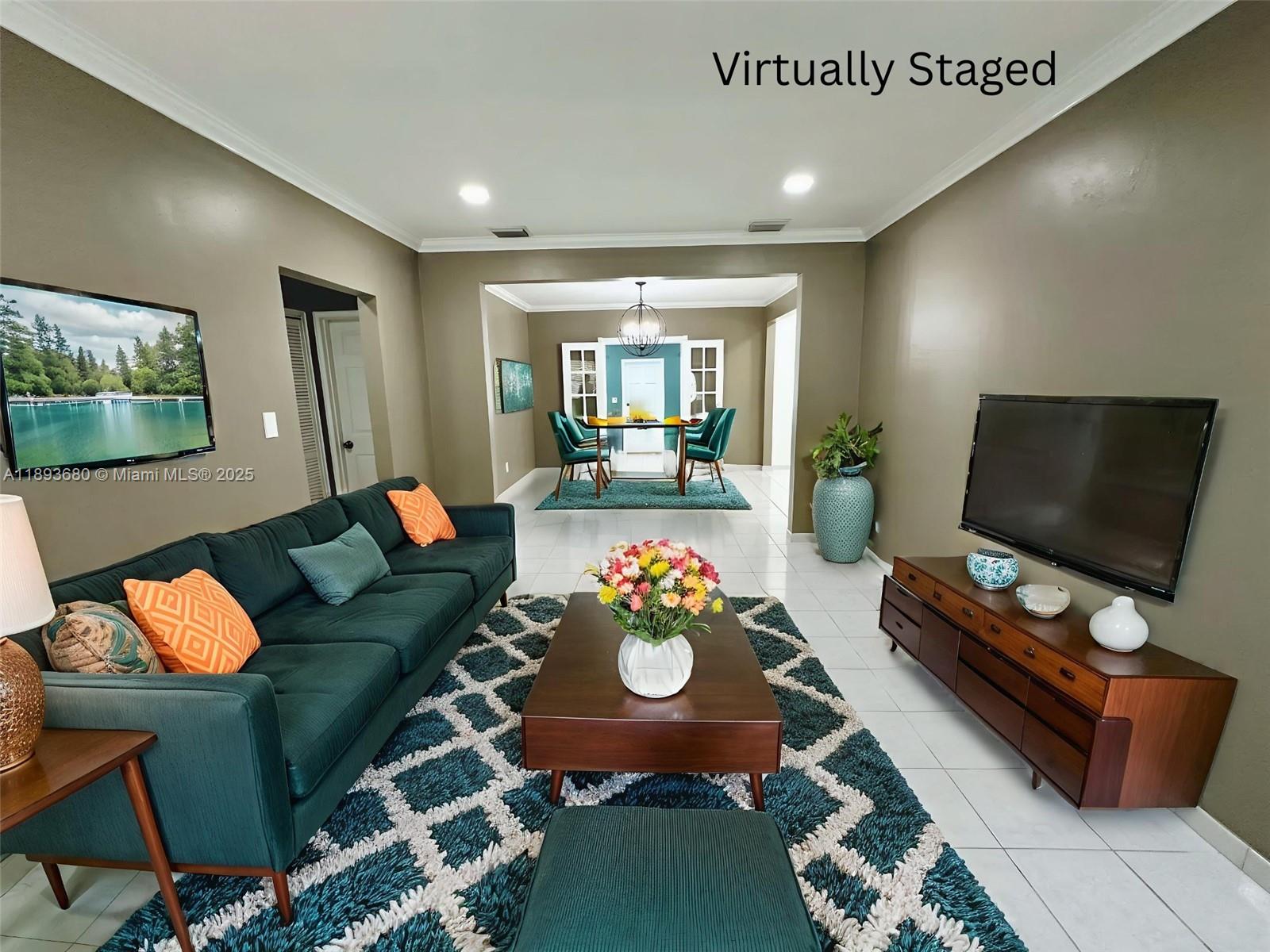 590 SW 36th Ave