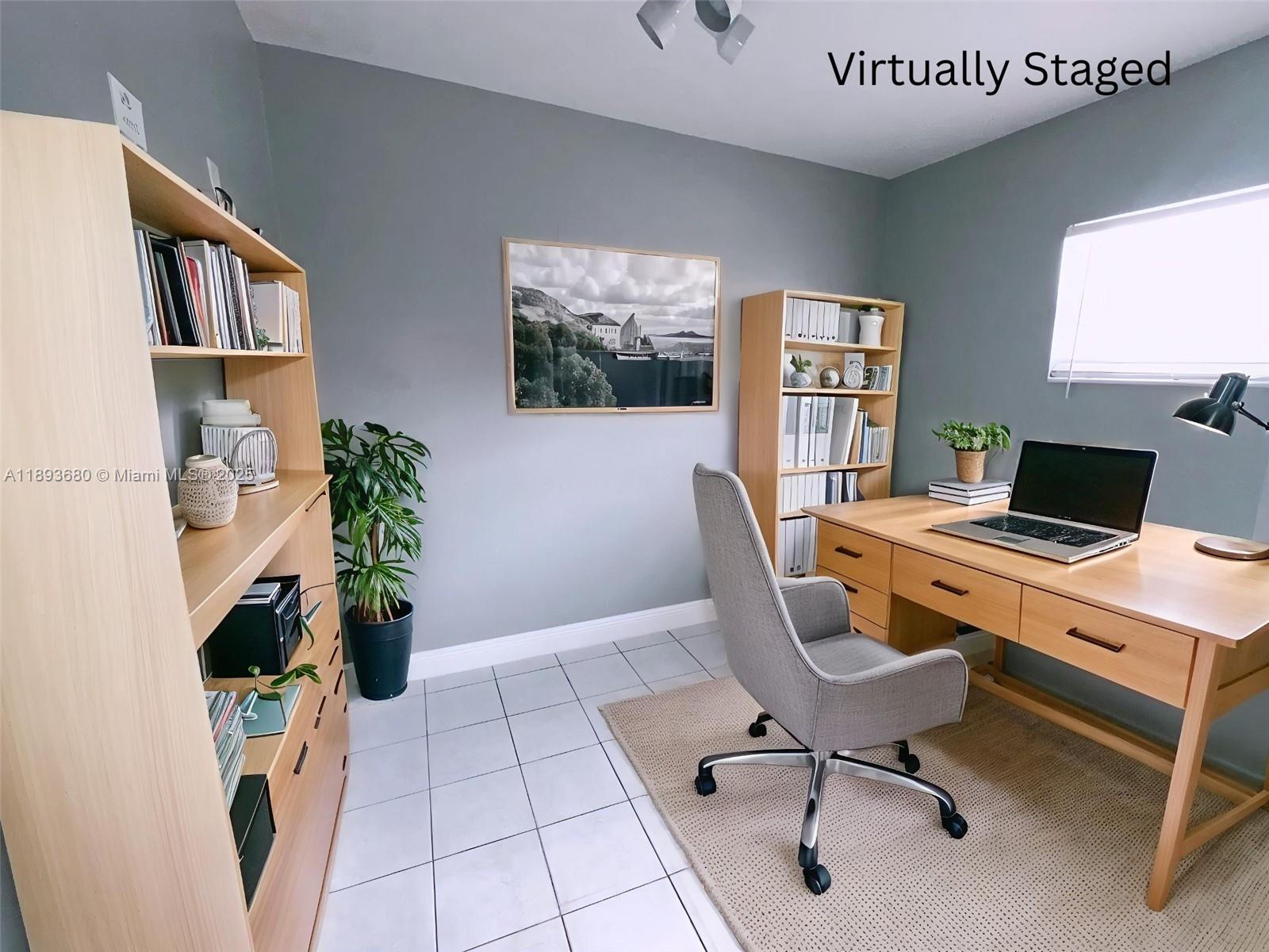 590 SW 36th Ave