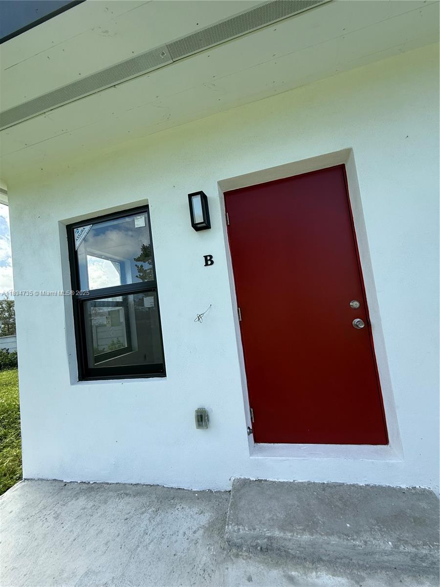 512 NW 2nd Ave # B