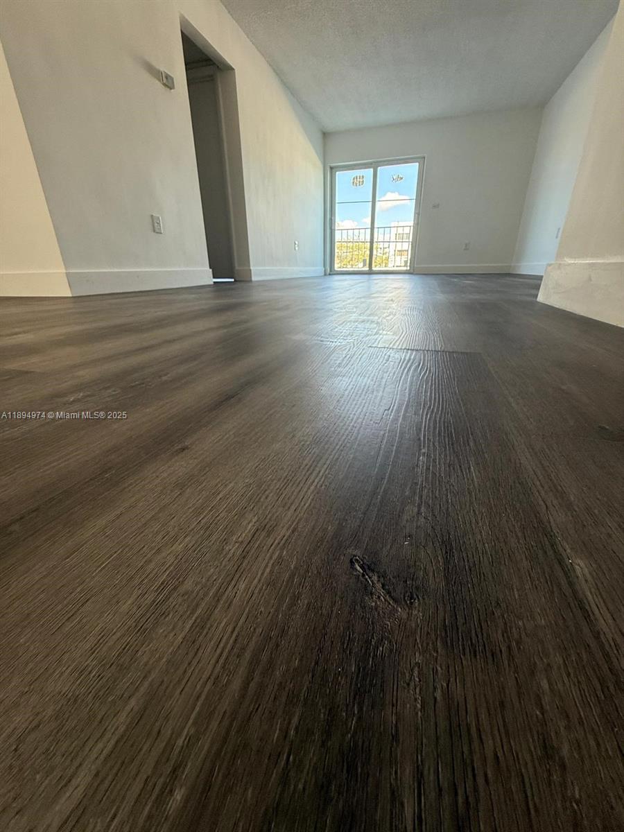 1145 Normandy Dr # 203