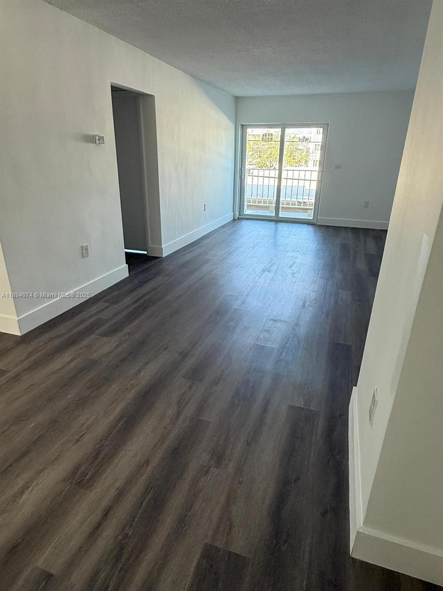 1145 Normandy Dr # 203