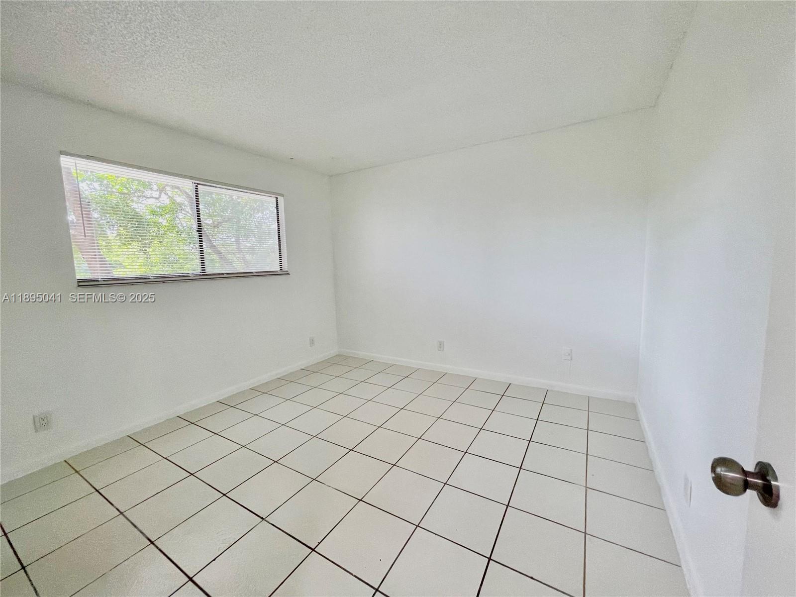 2209 S Cypress Bend Dr # 407