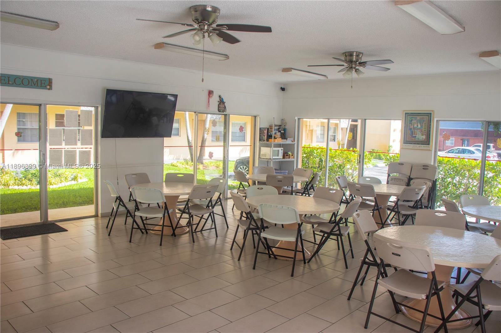 2145 Pierce St # 305
