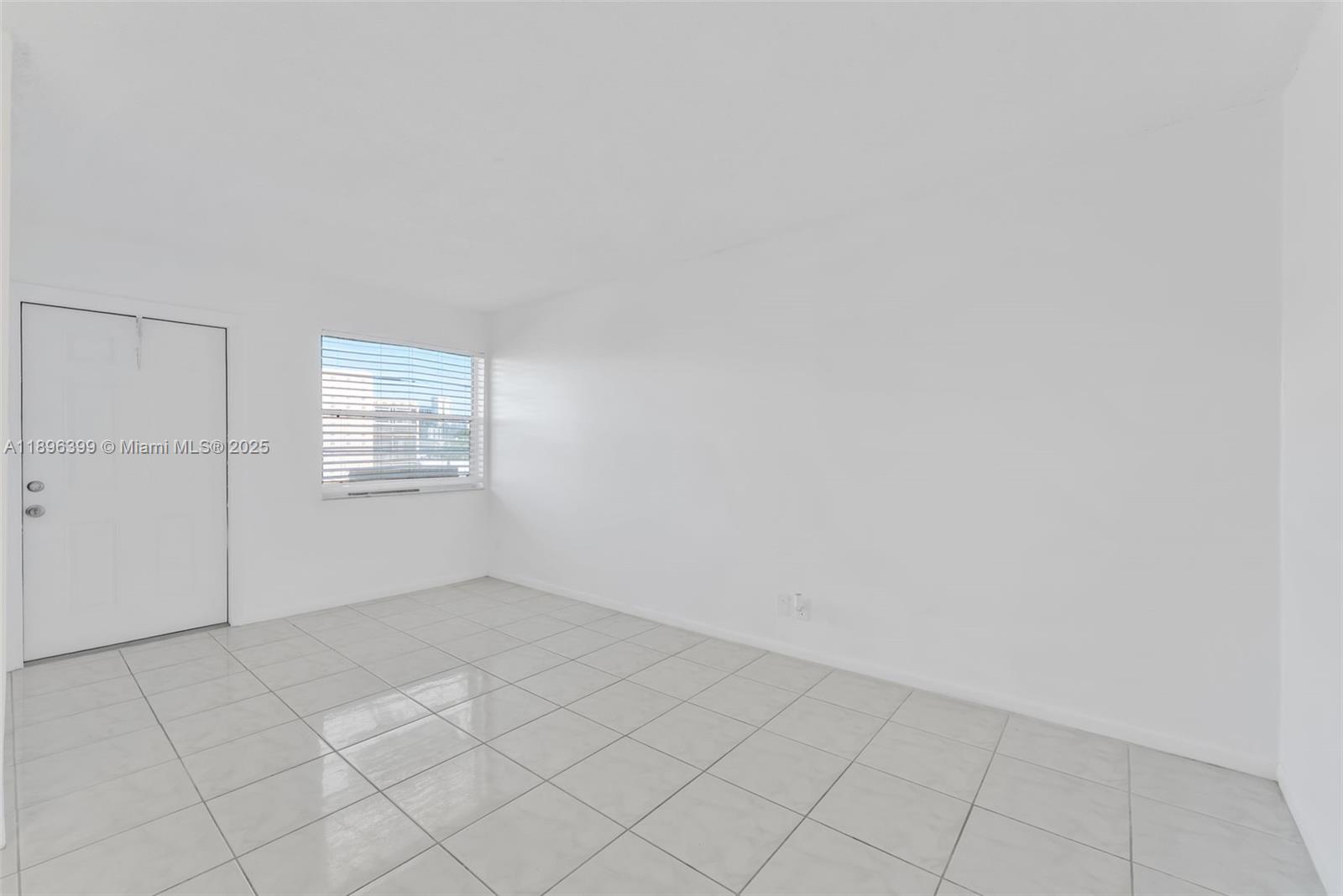 2145 Pierce St # 305