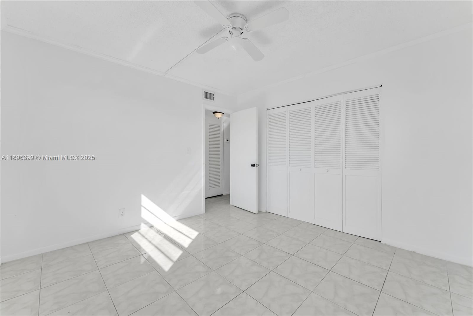 2145 Pierce St # 305