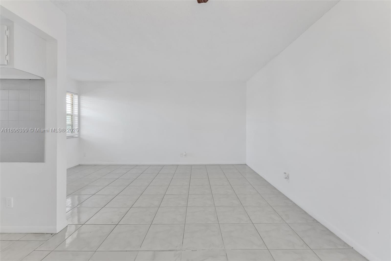 2145 Pierce St # 305