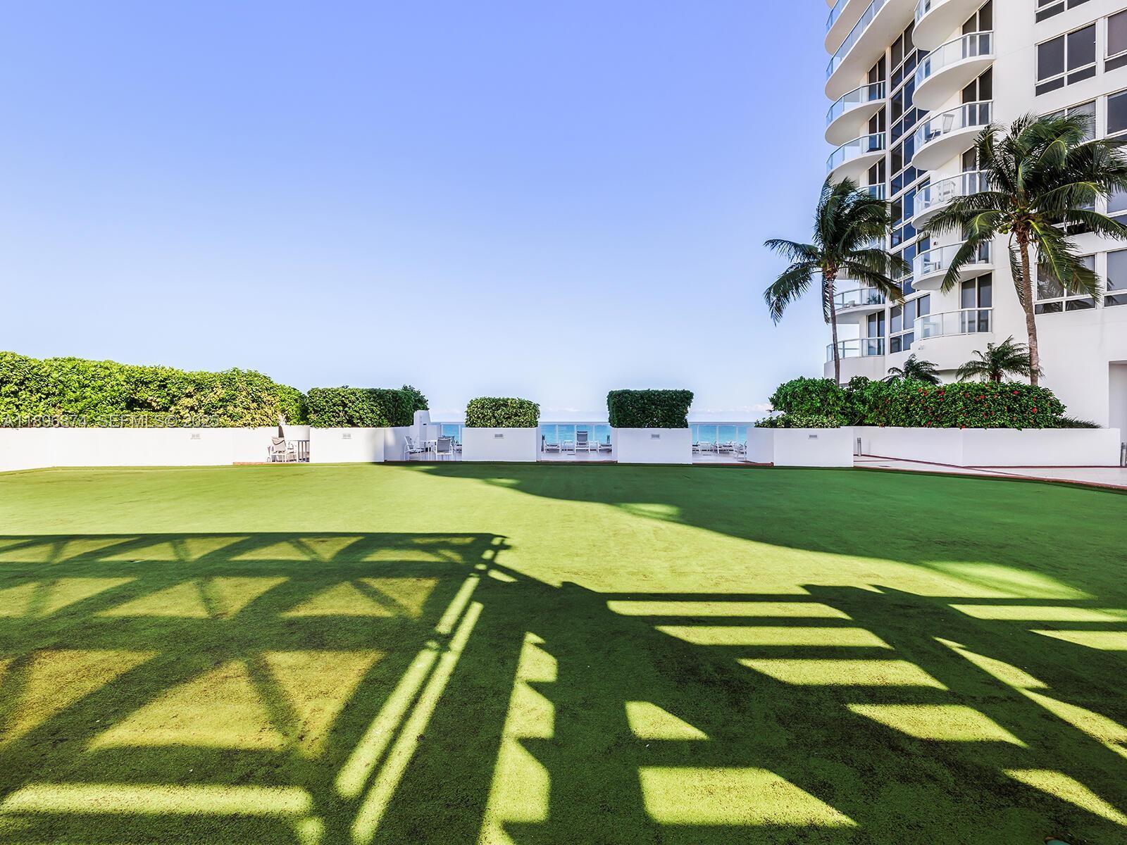 6365 Collins Ave # 1105