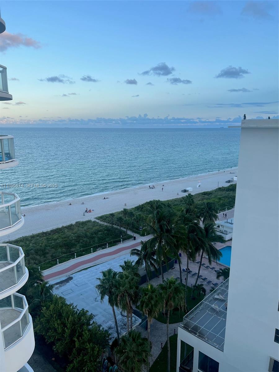 6365 Collins Ave # 1105