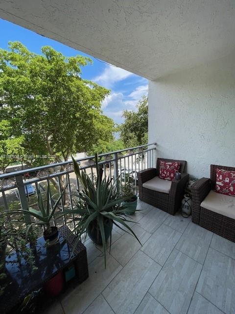 750 NE 64th St # B401