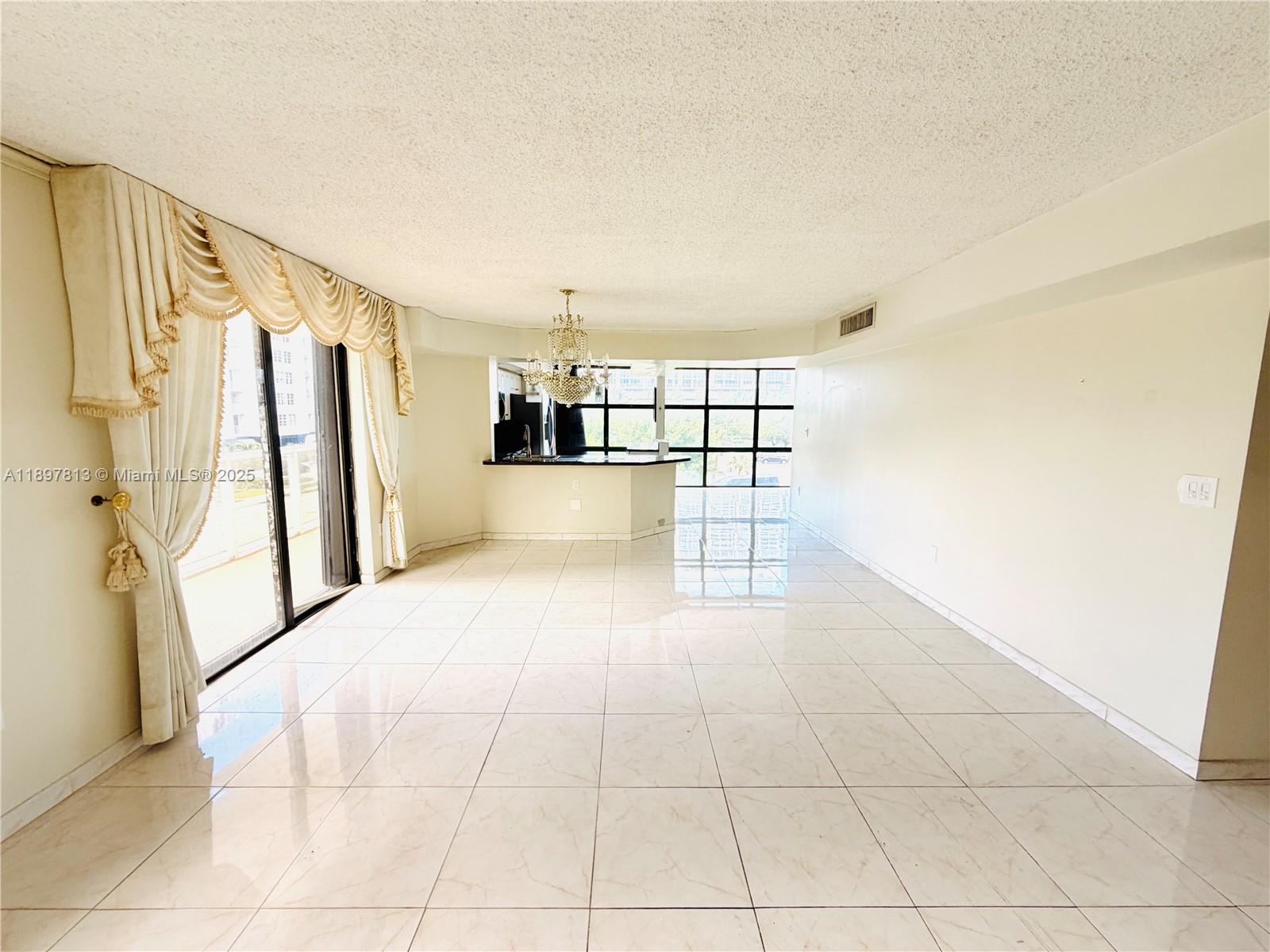 6423 Collins Ave # 310