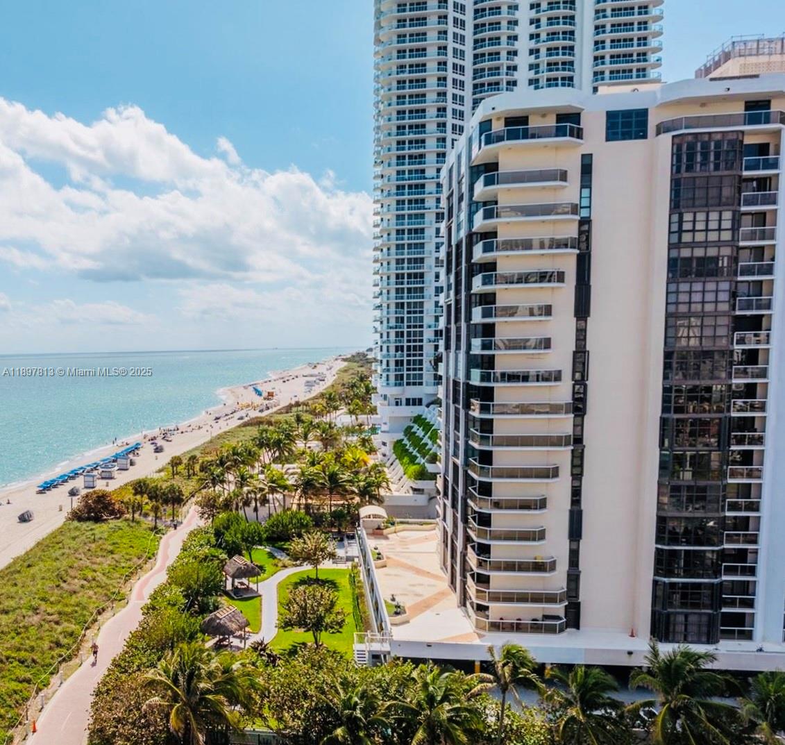 6423 Collins Ave # 310