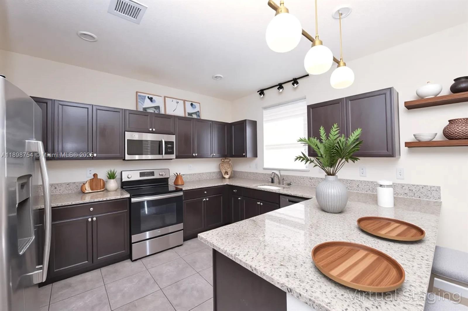 3412 W 103rd Ter