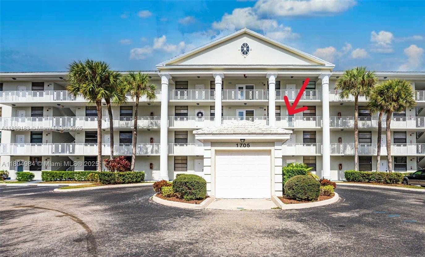 1705 Whitehall Dr # 304