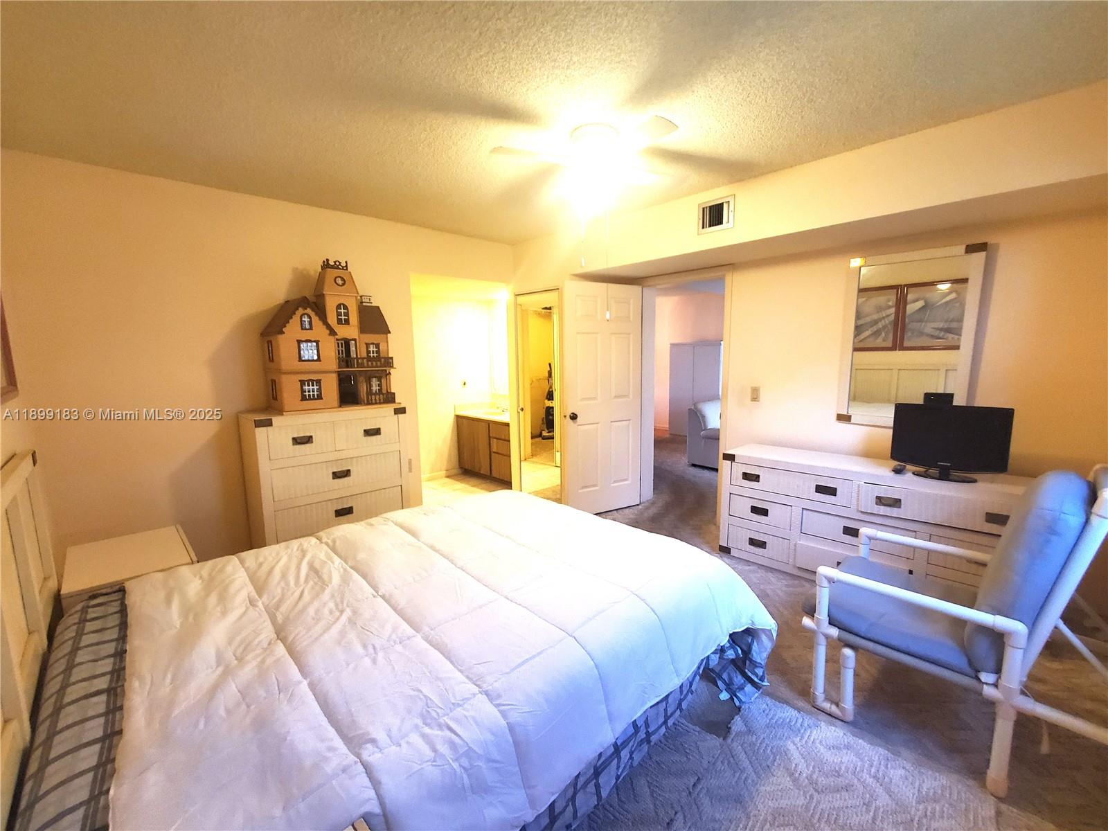 1705 Whitehall Dr # 304