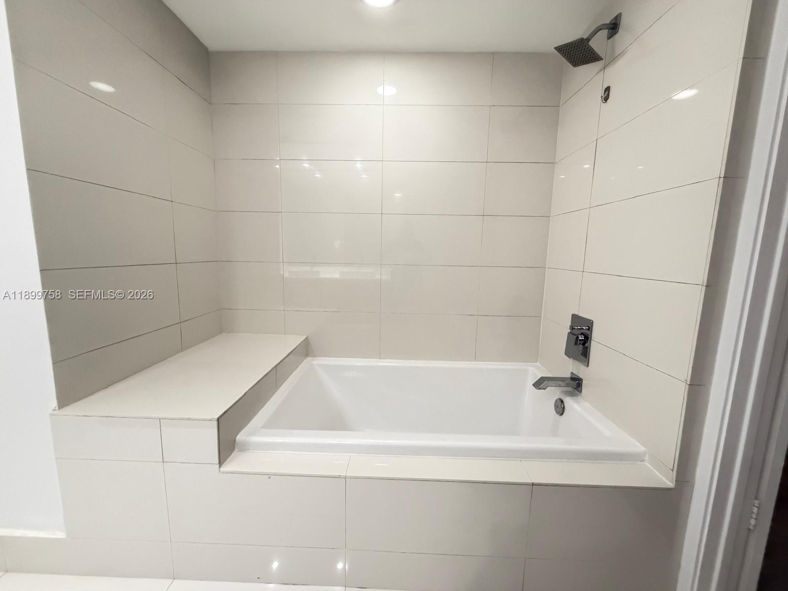 1100 S Miami Ave Unit: 2303