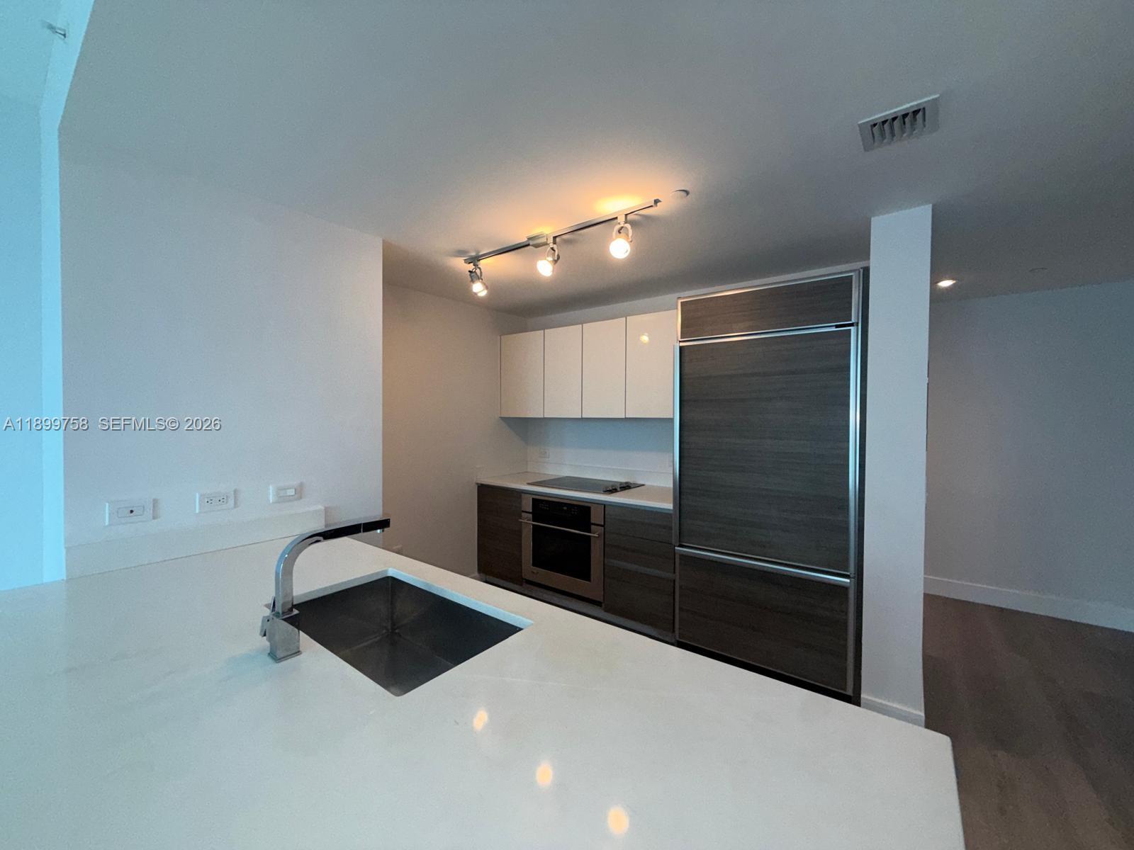 1100 S Miami Ave Unit: 2303