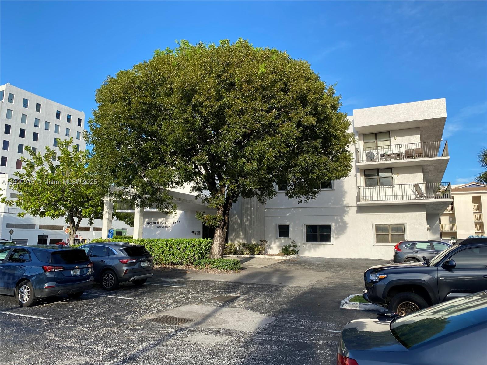1900 Diana Dr # 3D